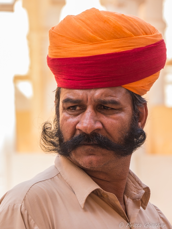 Mann mit traditionellem Turban - Festung Jodhpur