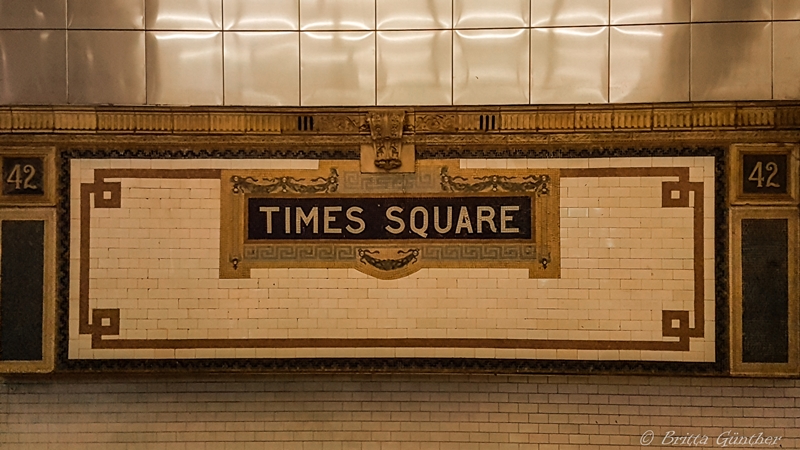 Time Square Station