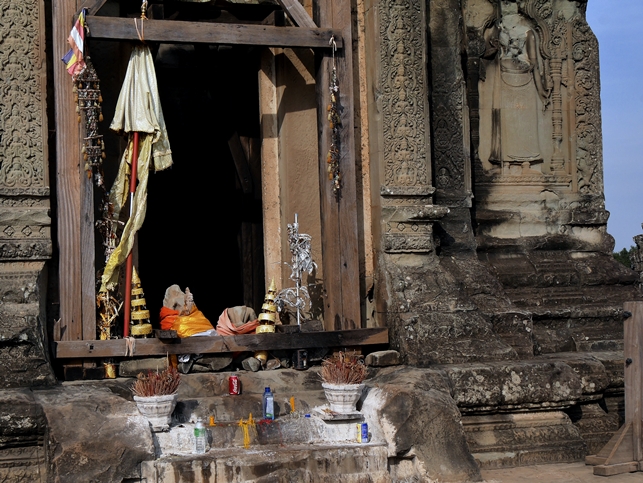 Schrein im Tempel Phnom Bakheng